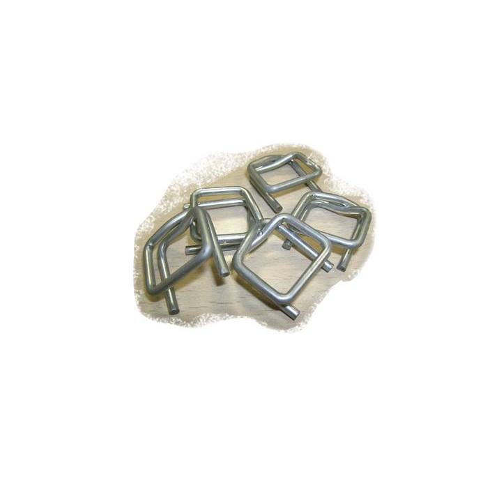 Boucles métalliques pour feuillard textile